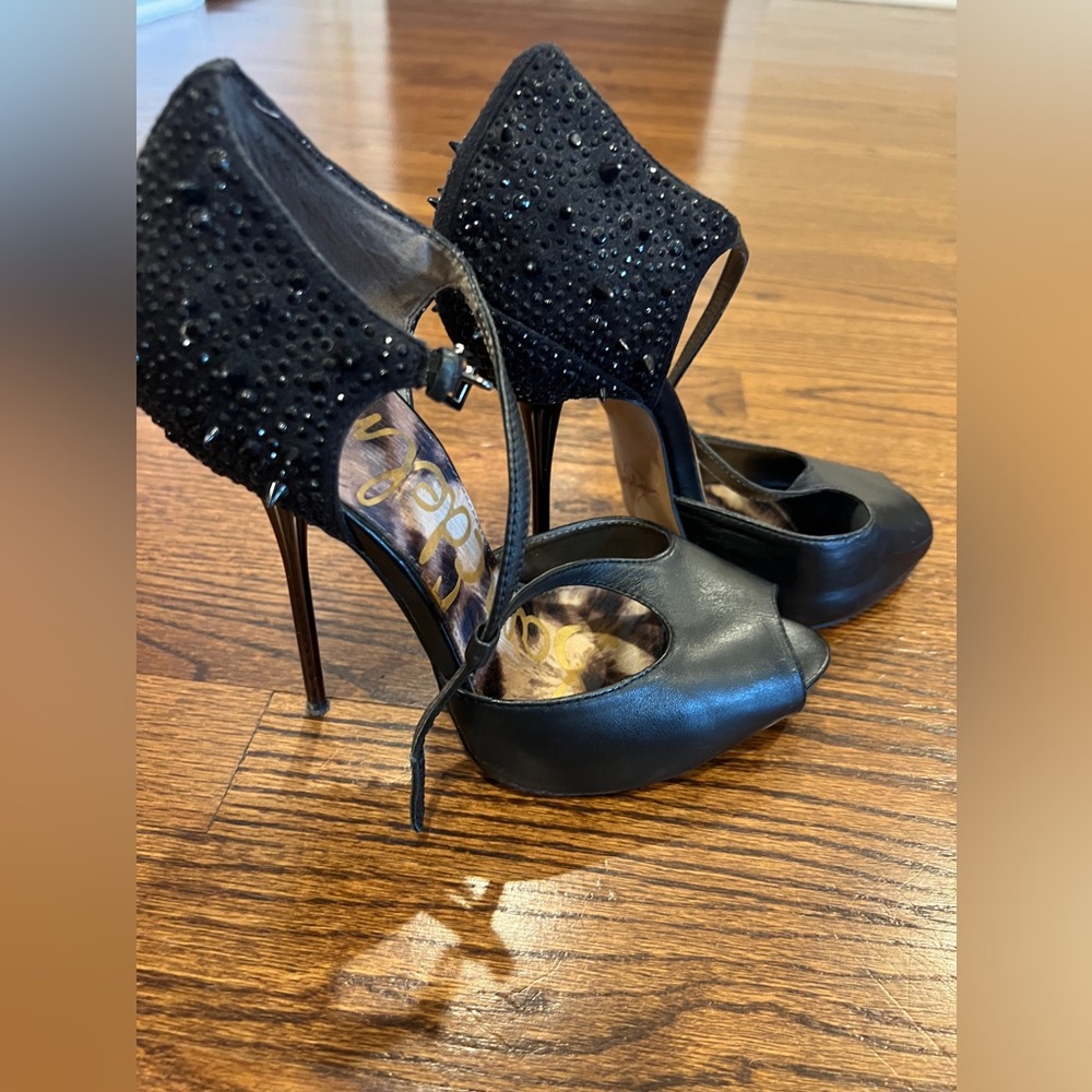 Sam Edelman Scarlett T-Strap heels